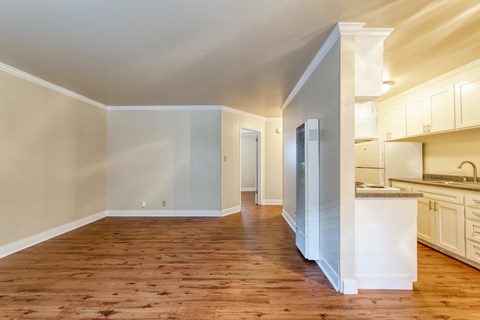 Floor plan for 1 bed, 1 bath, 650 sqft